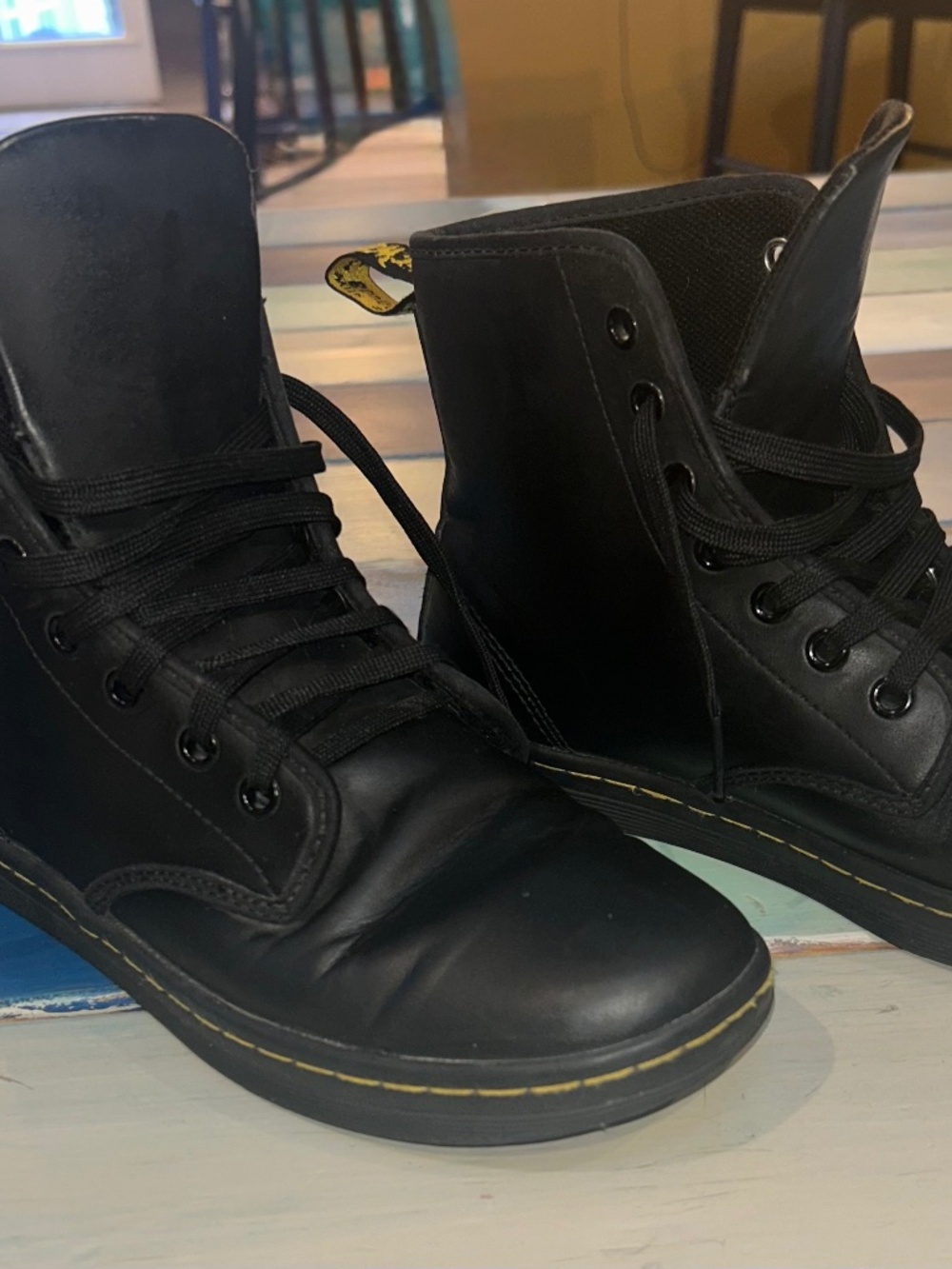 Dr. Martens Shoreditch Black Leather Lace-Up Ankle Boots Women’s US 8 EU 39